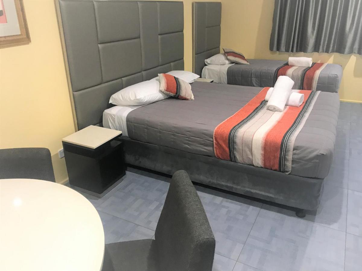 Toukley Motor Inn Bagian luar foto
