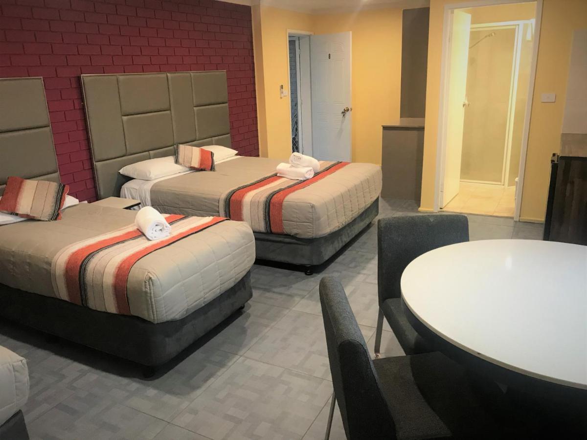 Toukley Motor Inn Bagian luar foto