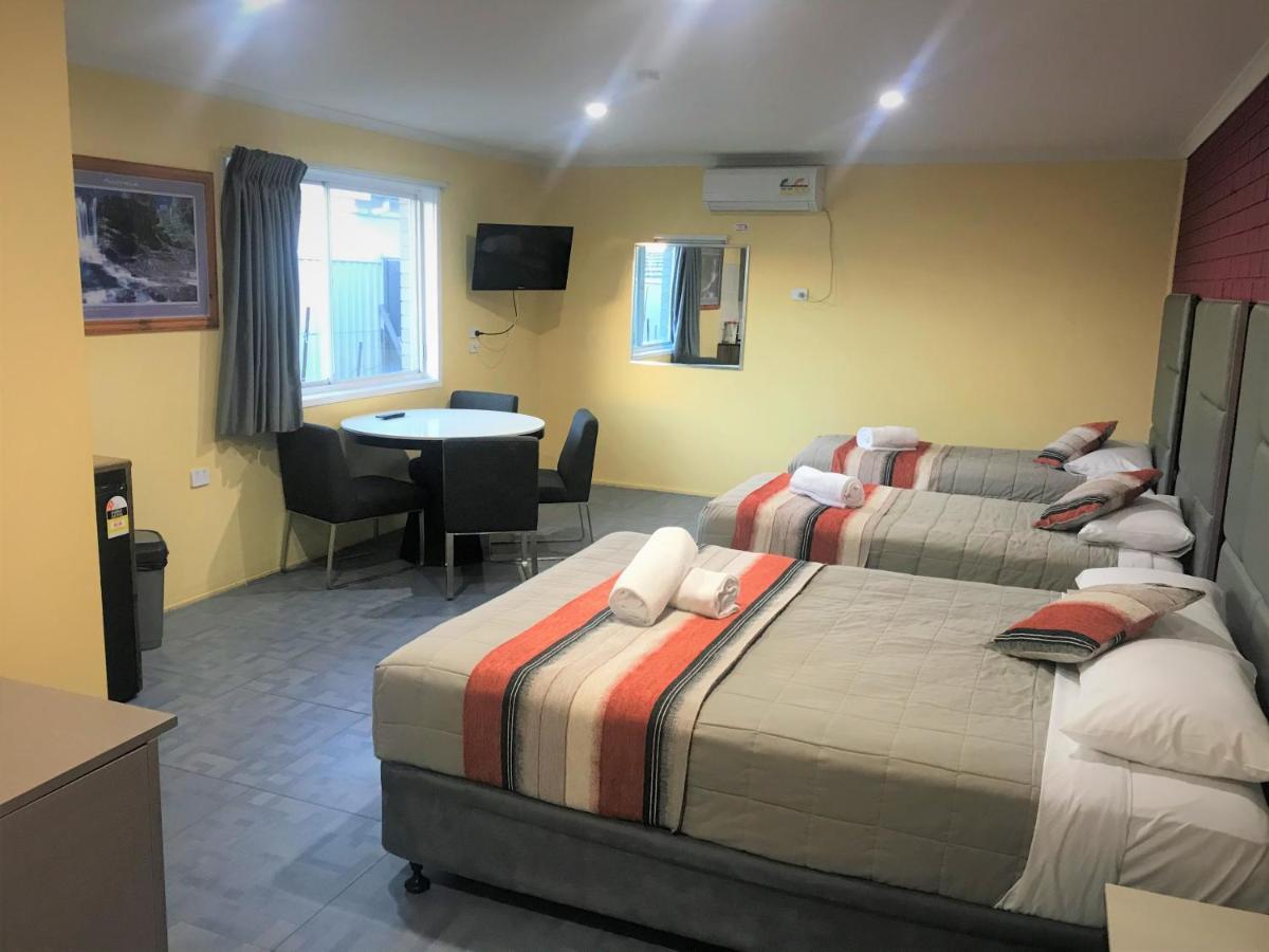 Toukley Motor Inn Bagian luar foto