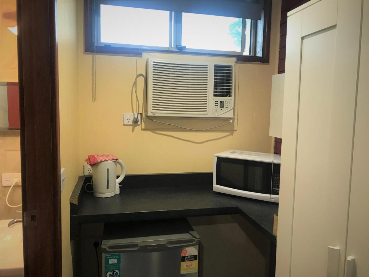 Toukley Motor Inn Bagian luar foto