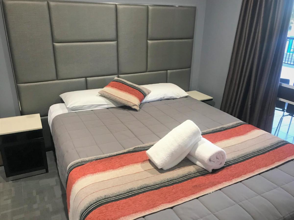 Toukley Motor Inn Bagian luar foto