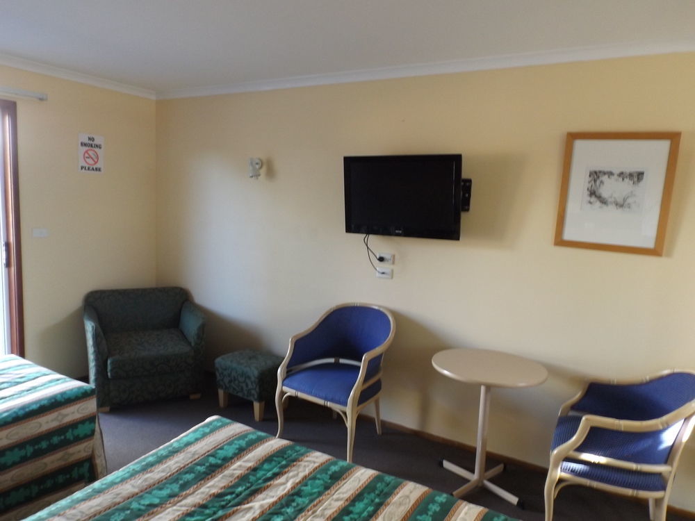 Toukley Motor Inn Bagian luar foto