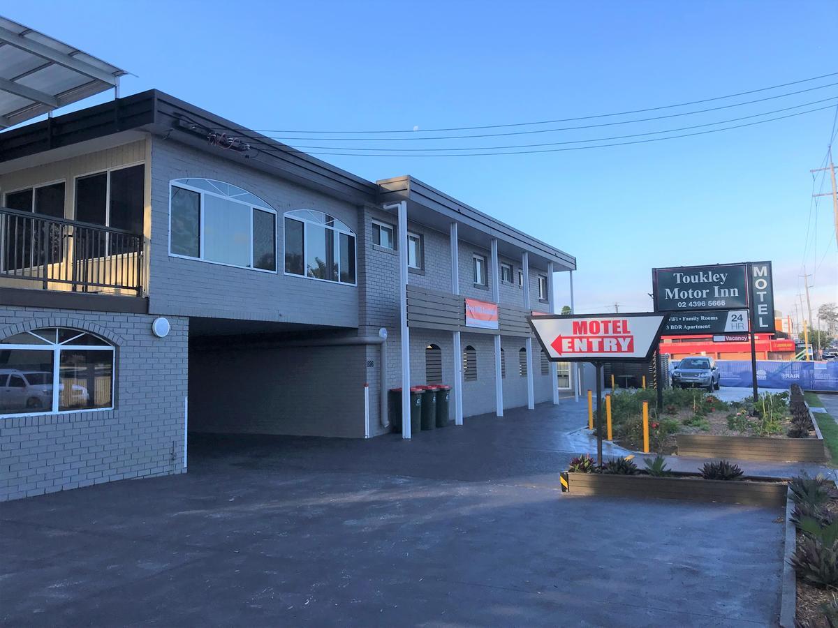 Toukley Motor Inn Bagian luar foto
