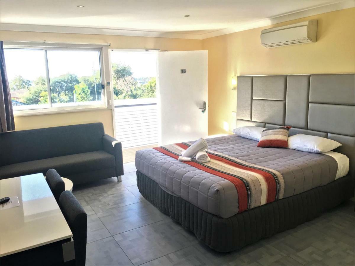 Toukley Motor Inn Bagian luar foto
