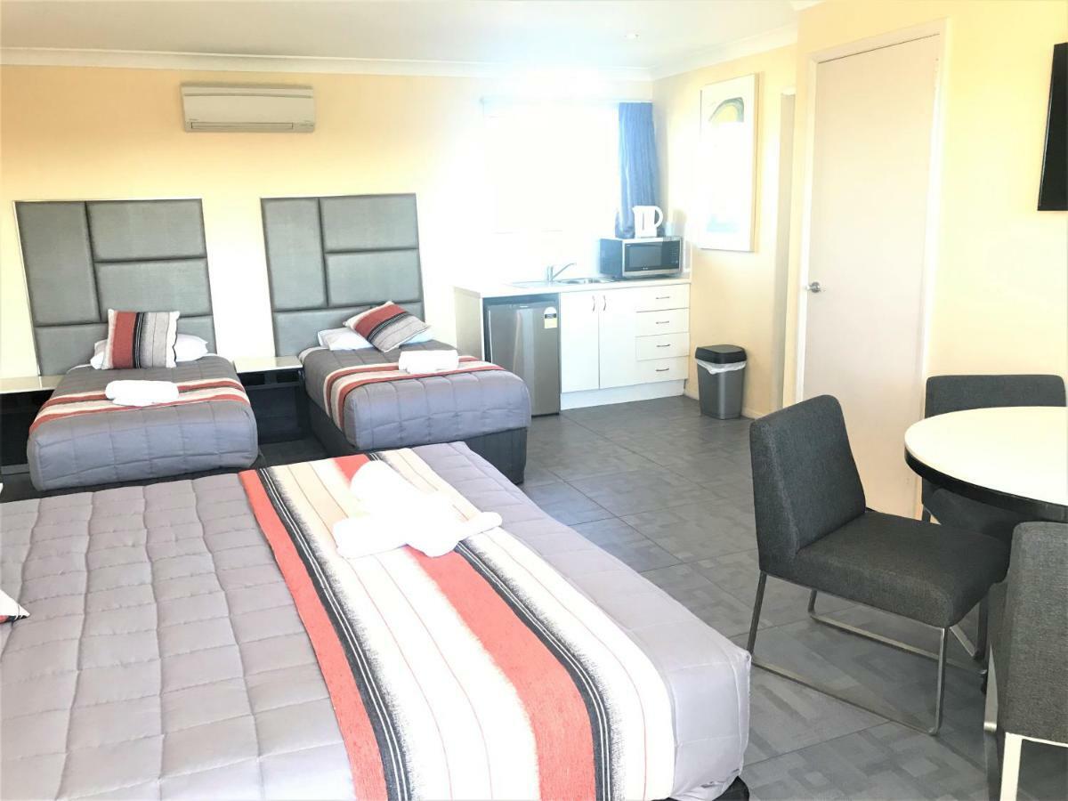 Toukley Motor Inn Bagian luar foto